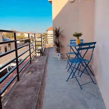 Apartment T2 Refait A Neuf Calme Et Agreable *